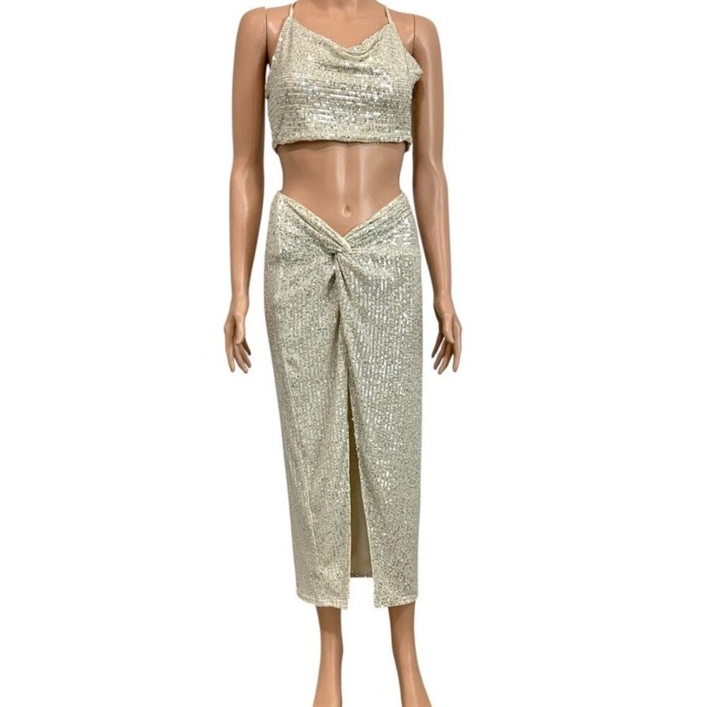 Forever 21 medium crop top sequin outfit knot front skirt set SK2 3392